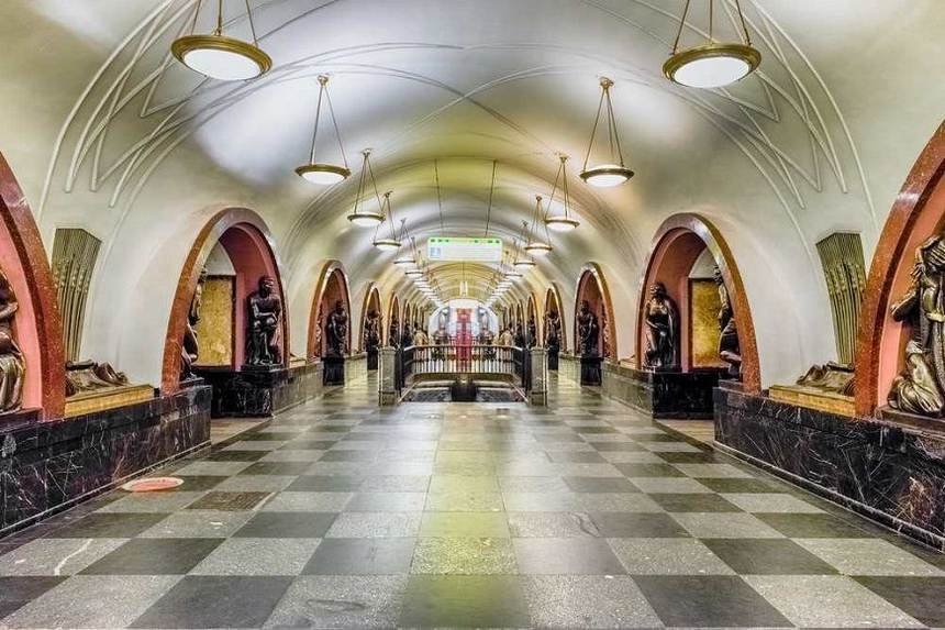 El Metro de Moscú: una obra maestra en el subterráneo de la ciudad