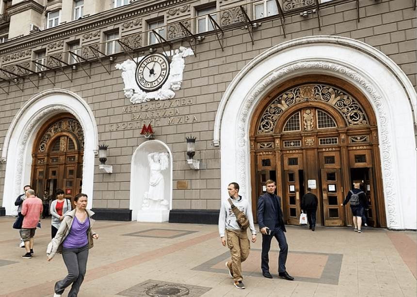 El Metro de Moscú: una obra maestra en el subterráneo de la ciudad